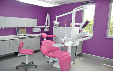 Docteur Caroline Revest Chirurgien Dentiste à Aramon 30390 Gard